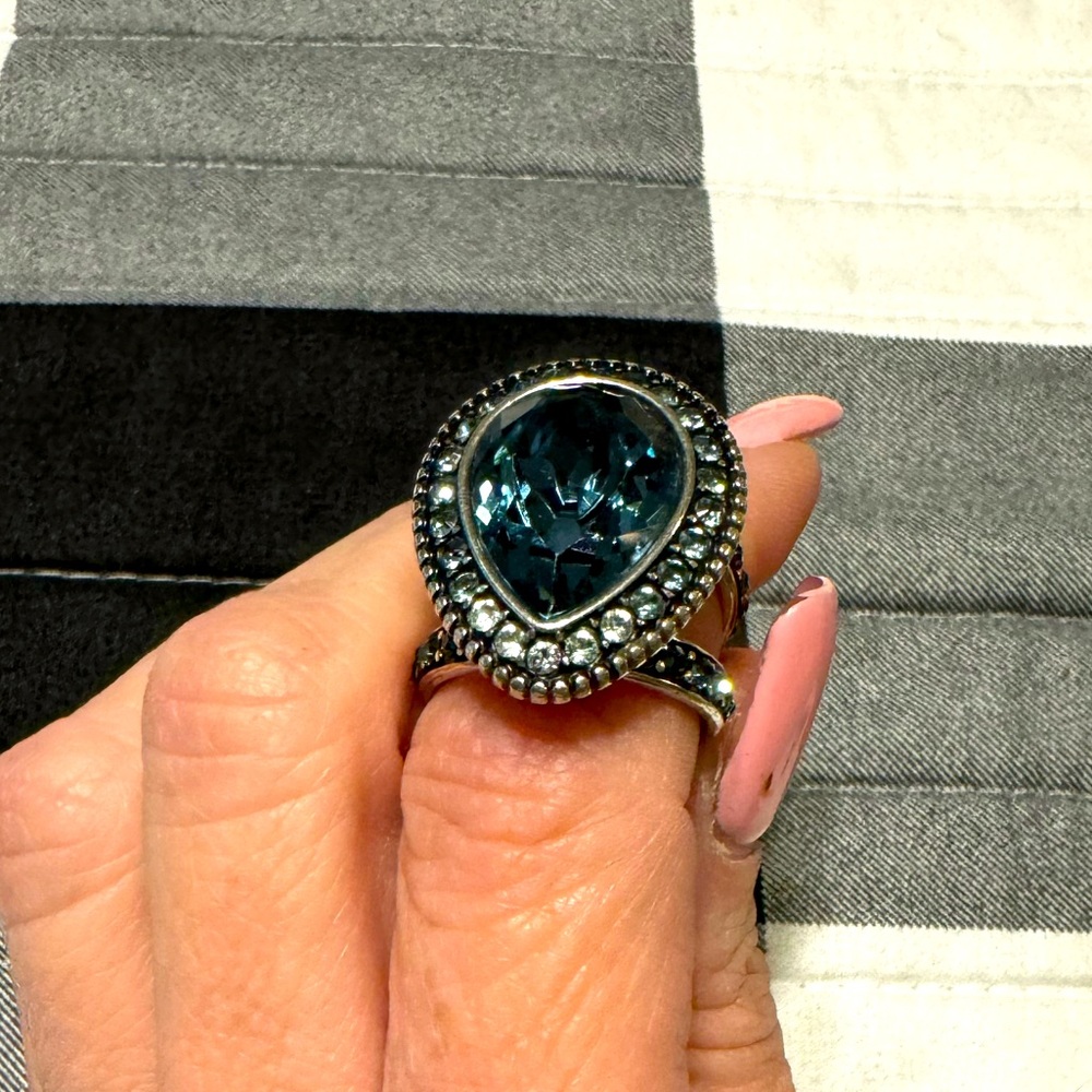 Brighton !  Size: 7 | Vintage Elegant Blue Stone Ring and Earrings.